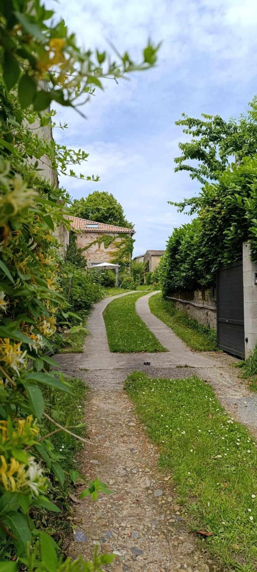 Maison Irondas Saint-Pierre-d'Aurillac Luaran gambar