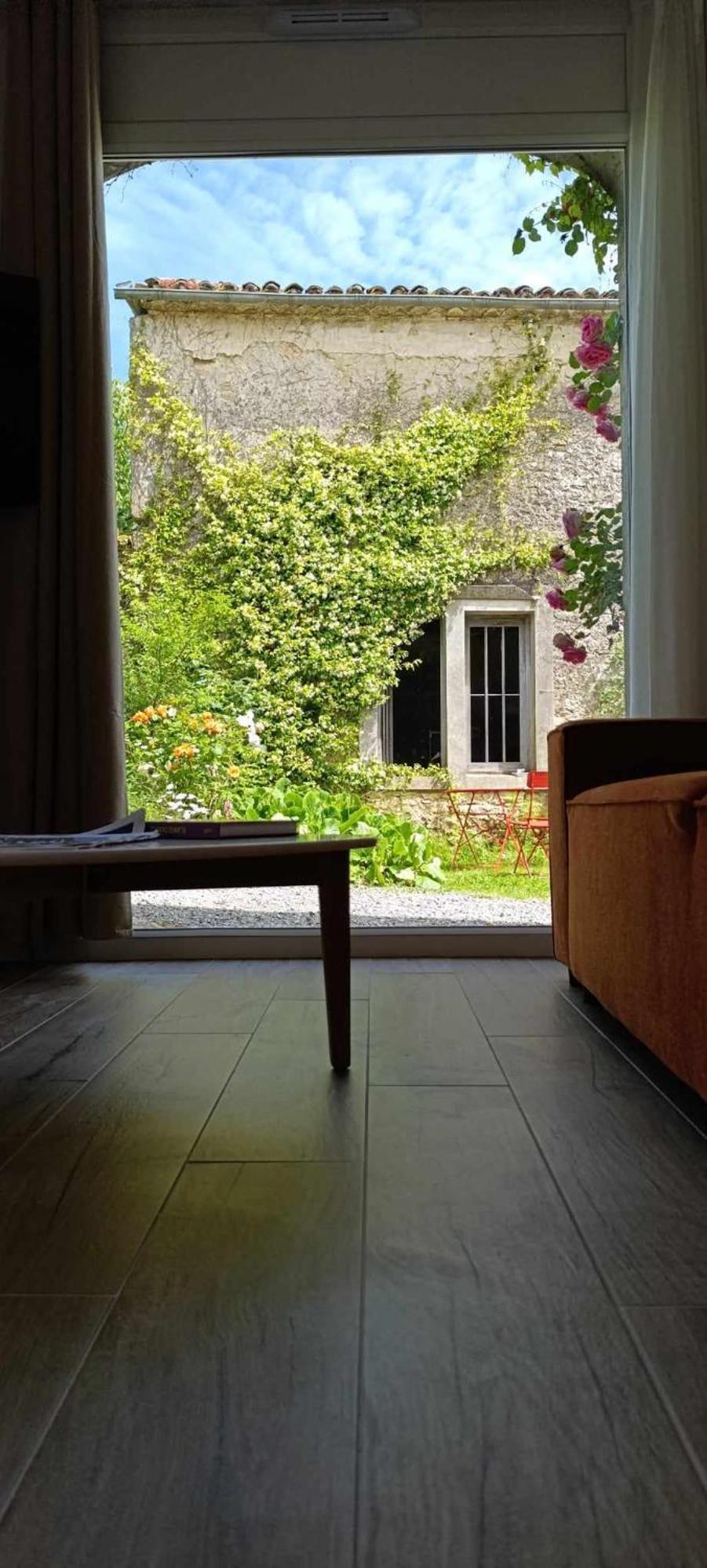 Maison Irondas Saint-Pierre-d'Aurillac Luaran gambar