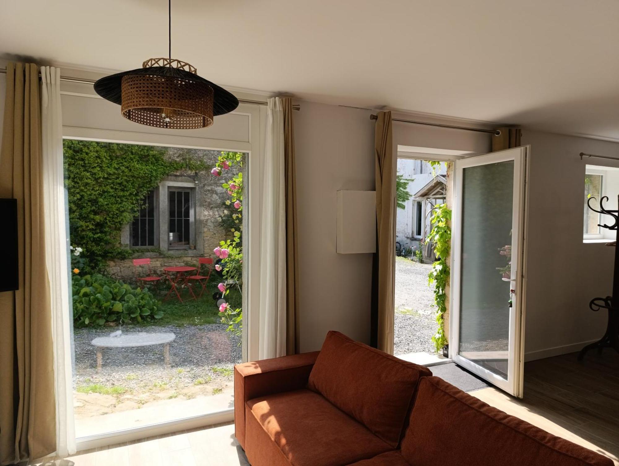 Maison Irondas Saint-Pierre-d'Aurillac Luaran gambar