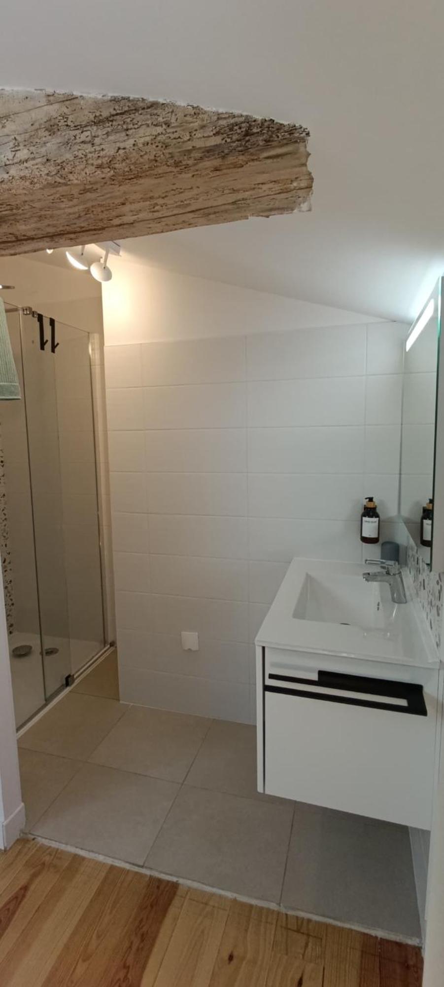 Maison Irondas Saint-Pierre-d'Aurillac Bilik gambar