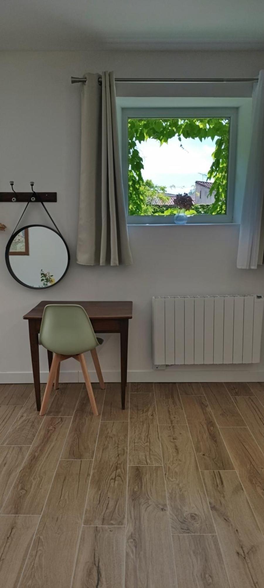 Maison Irondas Saint-Pierre-d'Aurillac Luaran gambar